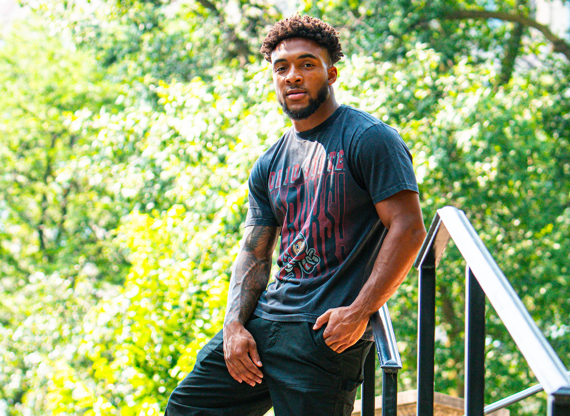 Hollister Unveils Collegiate Graphics Shop - Abercrombie