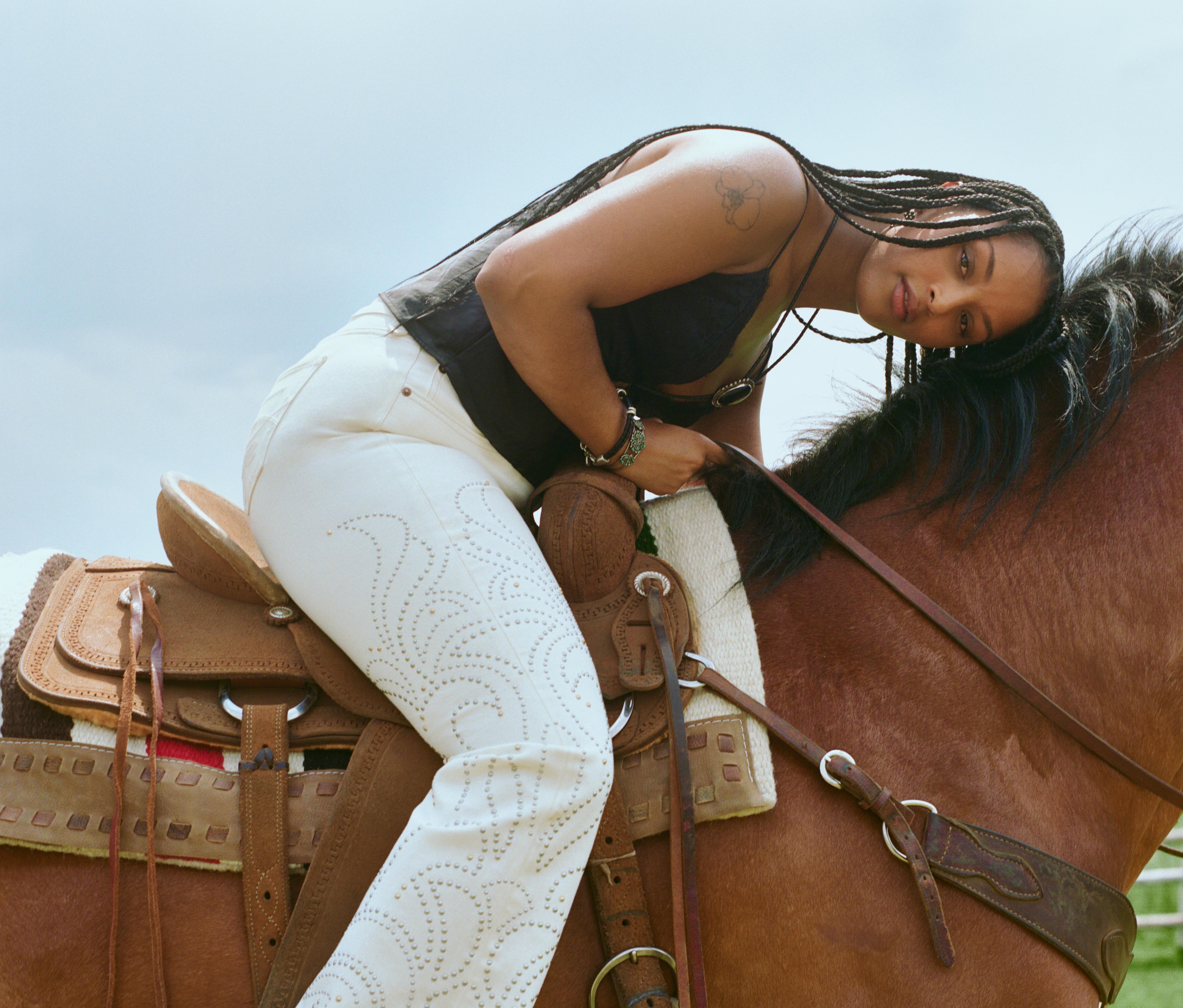 Abercrombie & Fitch Partners with Kemo Sabe - Abercrombie